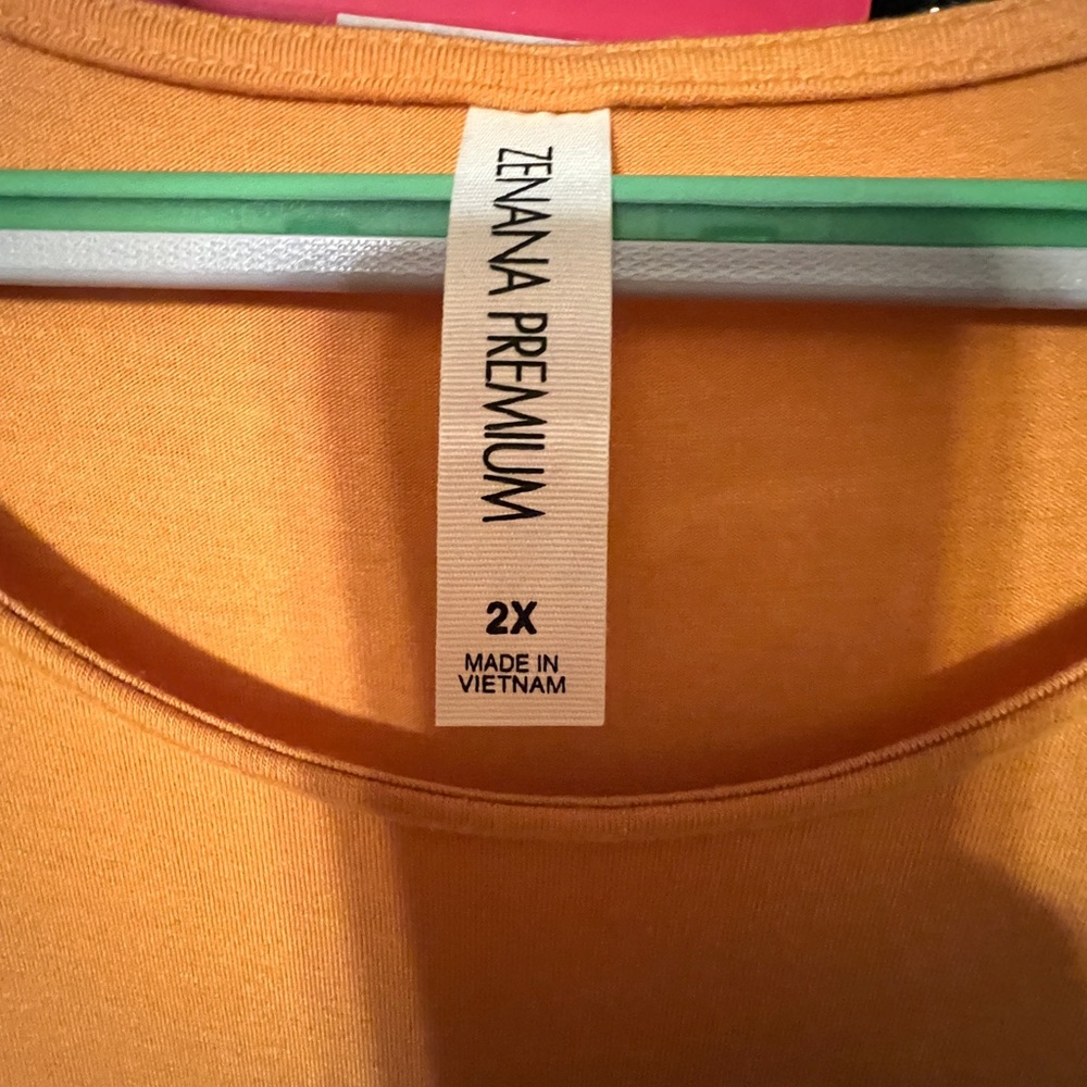 woman’s 2x dress